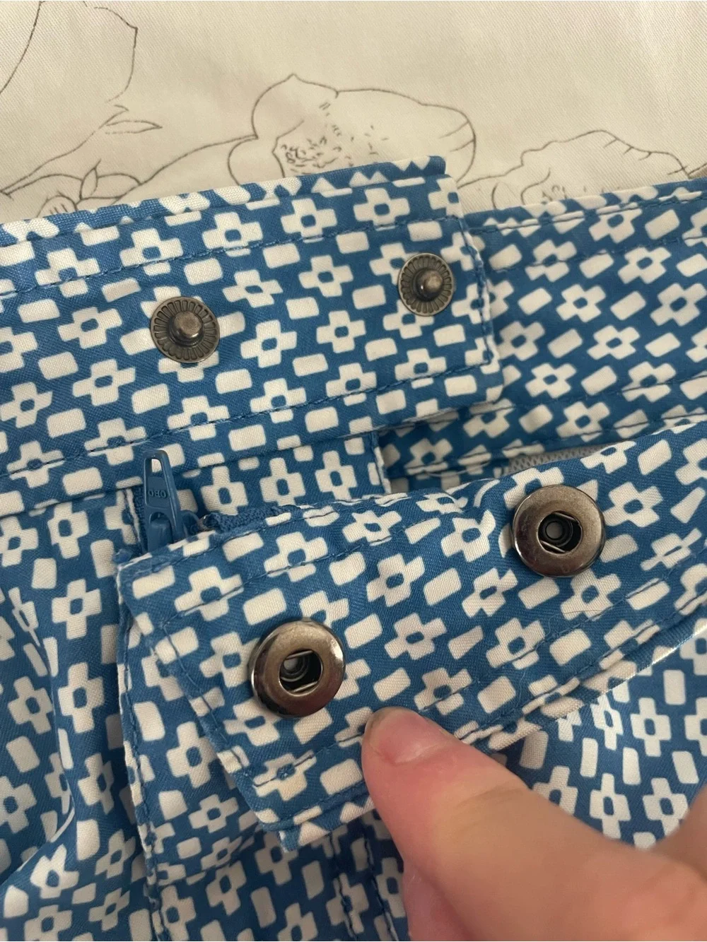 BANANA REPUBLIC Patterned Swim Trunks Blue Small